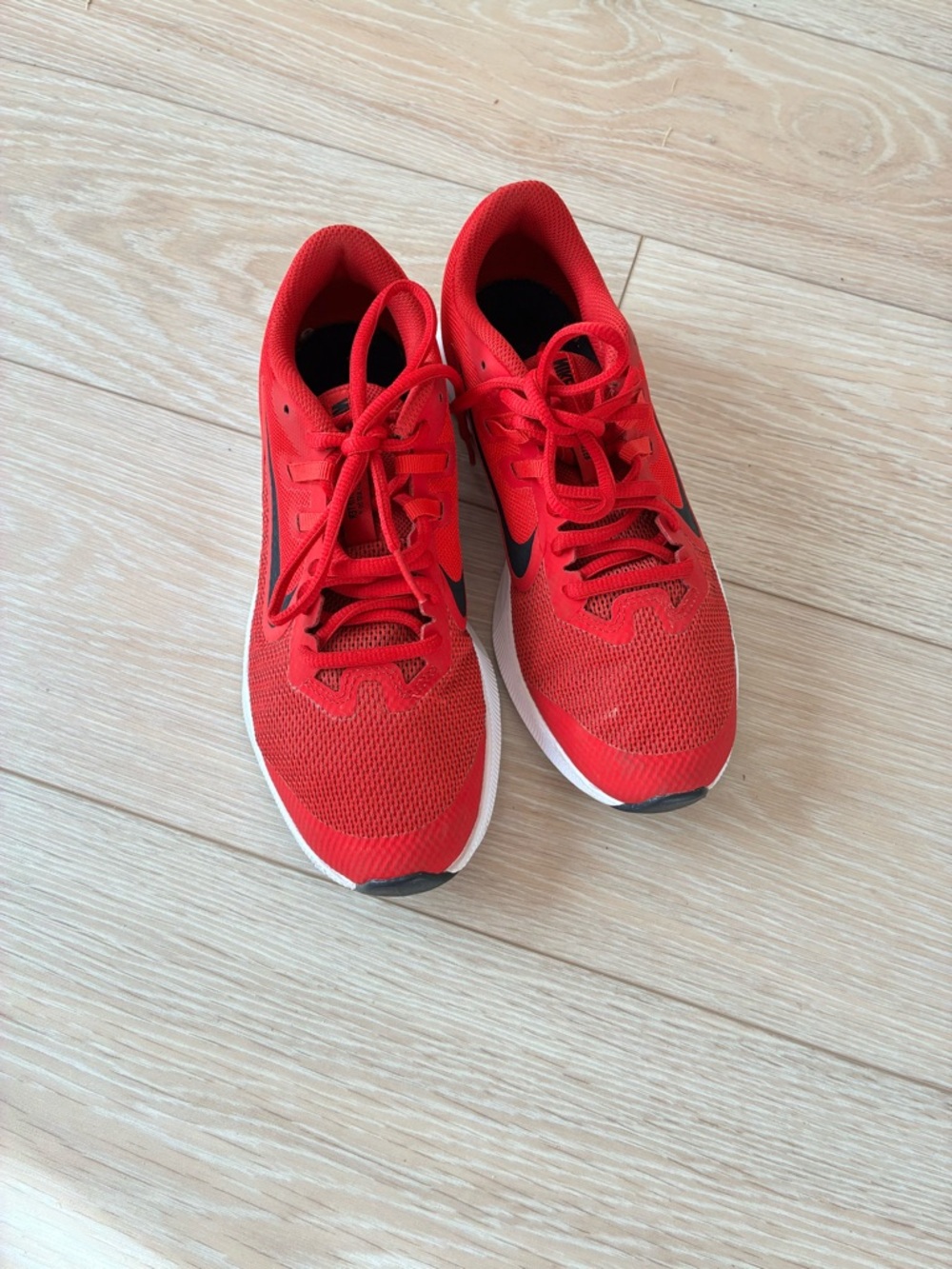 Nike Red and Black Men's Running Sneakers size 5.5 youth